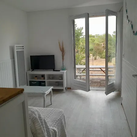 Studio Cabine Avec Jardin Presqu'ile De Giens Apartment Hyeres